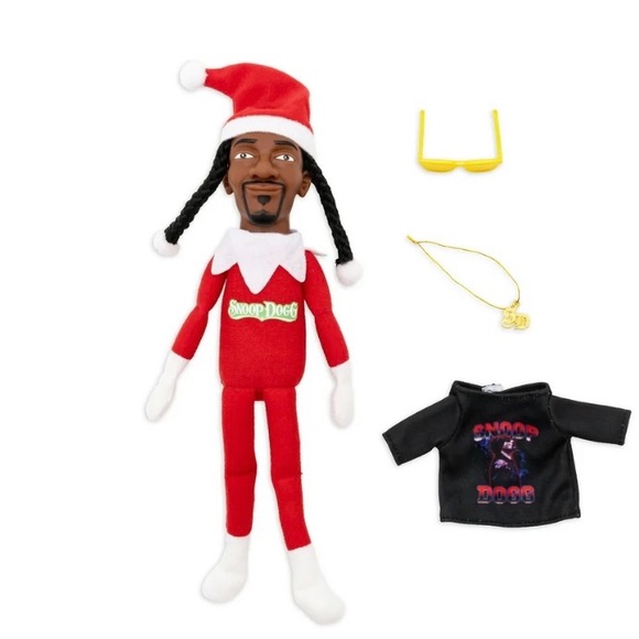 Snoop Dogg Snoop on The Stoop 12" Christmas Red
Plush Figurine - Picture 2 of 7